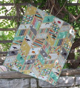 Split Arrows quilt by Laura of Slice of Pi Quilts