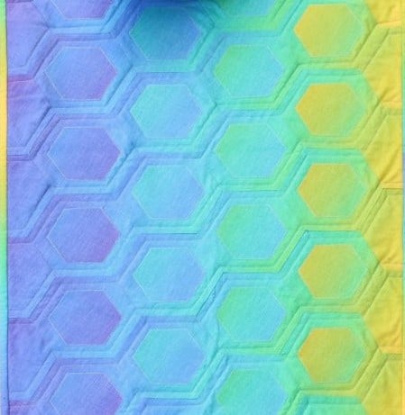  Studio Hexagon Illusion Quilt - Free Quilt Pattern