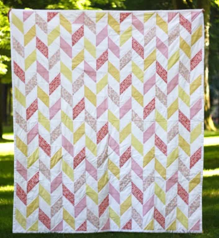 free quilt pattern - Summertime Herringbone Quilt by Michael Ann