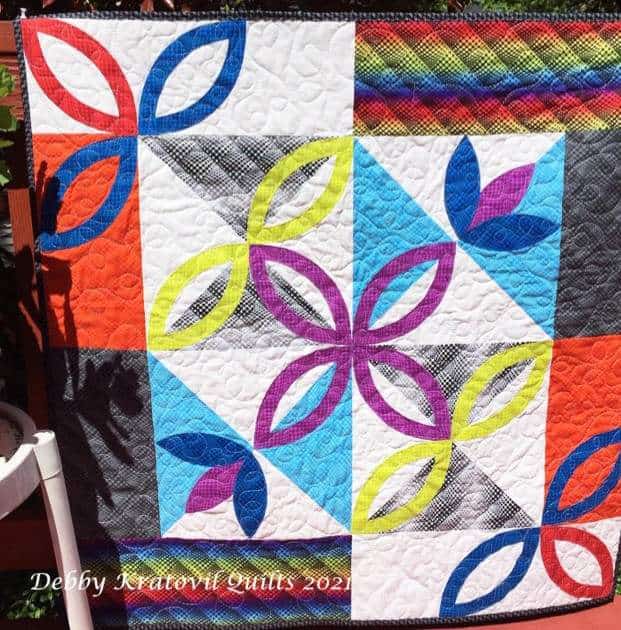 Modern Double Wedding Ring Quilt Pattern by Debby Kratovil - printable and downloadable