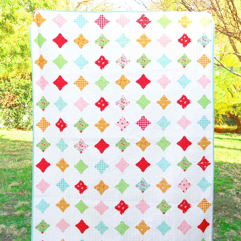 Pieced Cathedral Windows - free quilt pattern by Gracey Larson