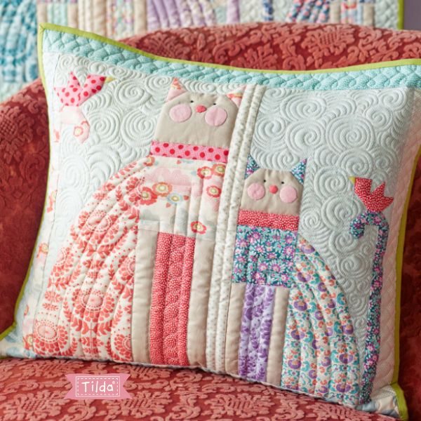 Cat and Bird Pillow - free quilt pattern