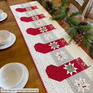 Top 10 Free Christmas Table Runner Quilt Patterns (+11 Bonus Patterns ...