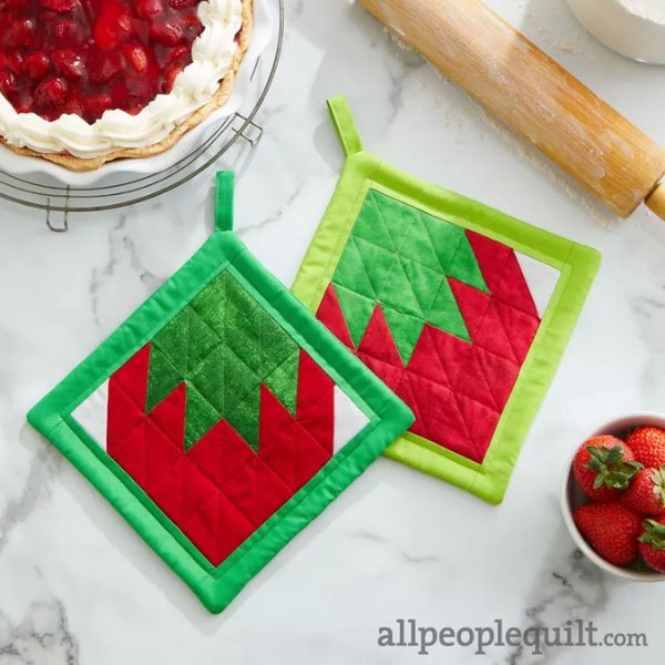 Berry Good Pot Holder - free quilt pattern