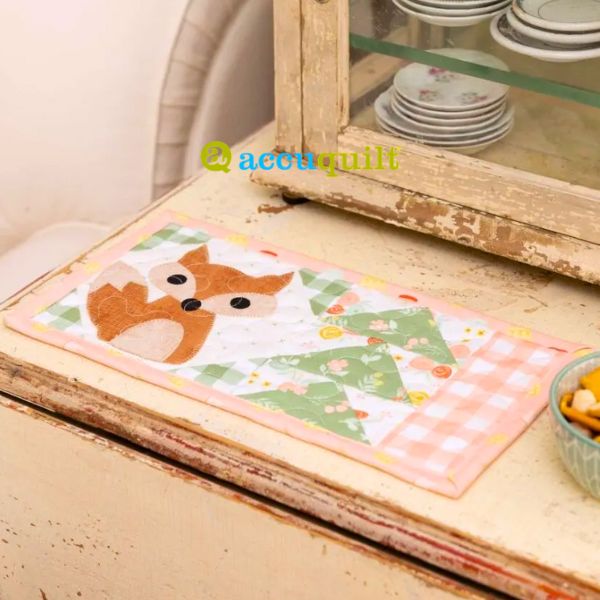 GO! Fox Snack Mat - free quilt pattern