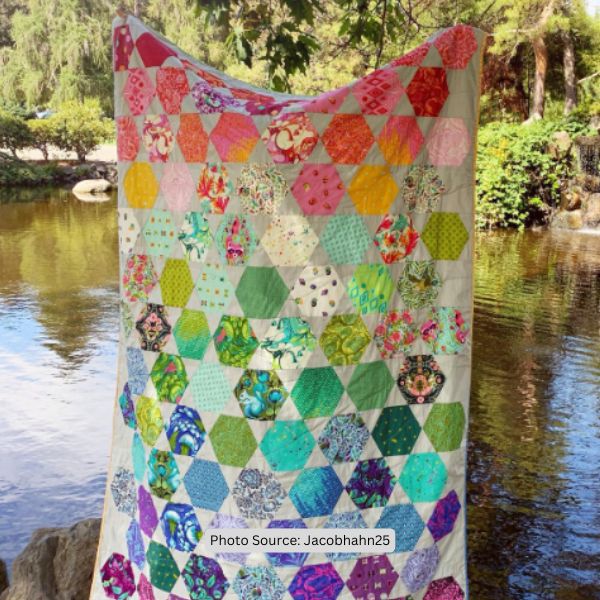 Hexagon Star Quilt Idea from Jacobhahn25