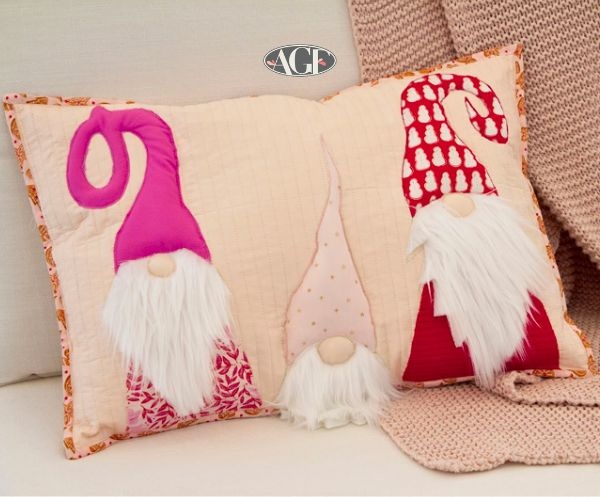 Gnome Sweet Gnome Pillow - free quilt pattern