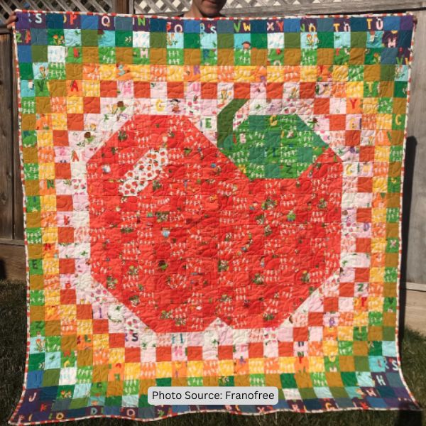 Apple Quilt Idea from Franofree