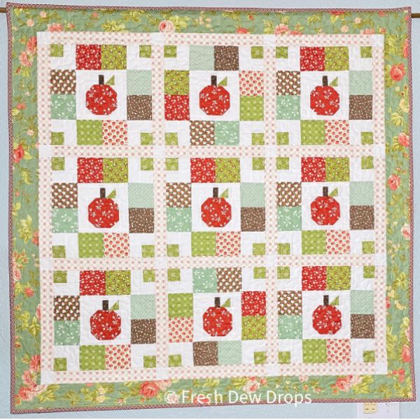 Apple Quilt Idea from Fresh Dew Drops