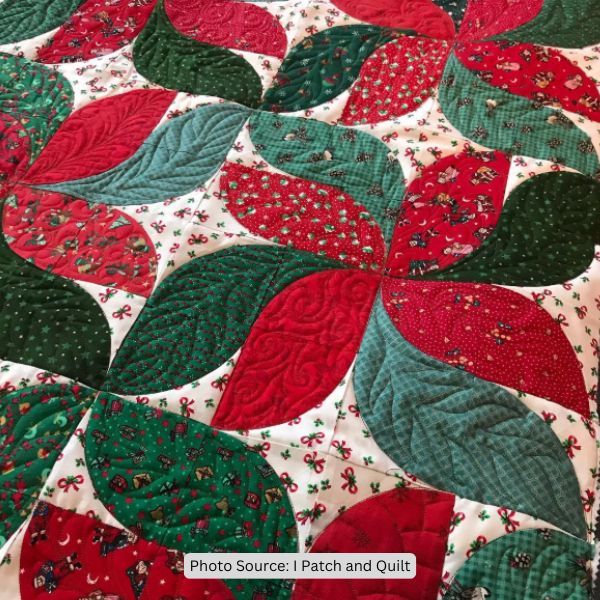 Poinsettia Quilt Idea from I Patch and Quilt