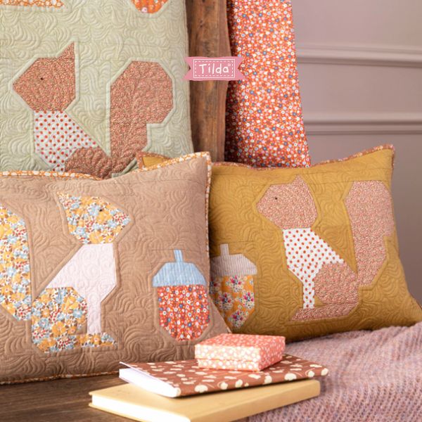 Squirrel Pillows - free quilt pattern