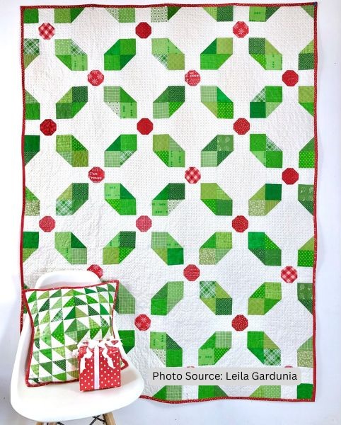 Scrappy Holly Quilt Pattern - etsy