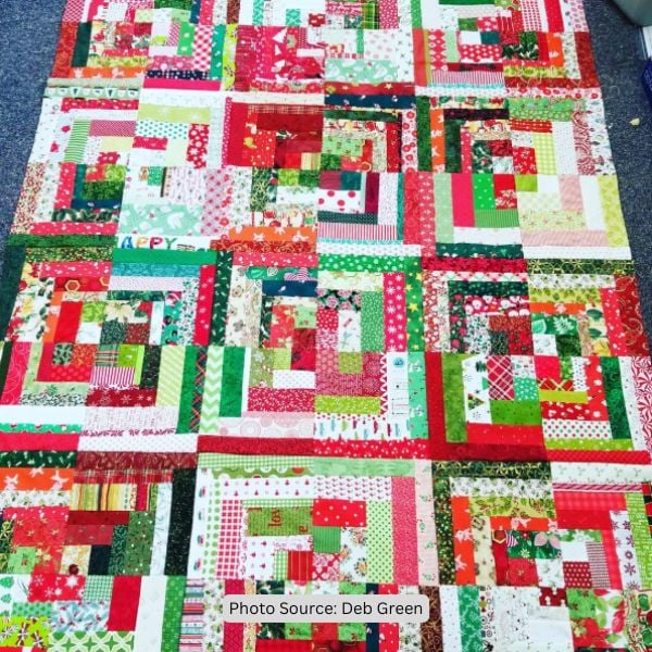 Christmas Log Cabin Quilt Idea from Deb Green