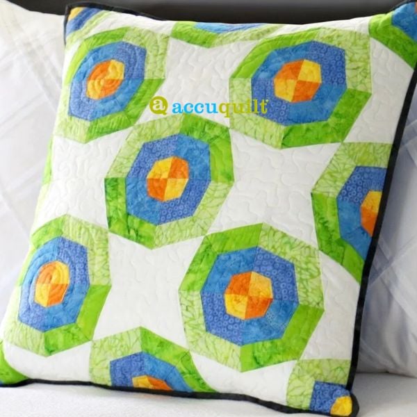 GO! Spider Web Rings Pillow - free quilt pattern