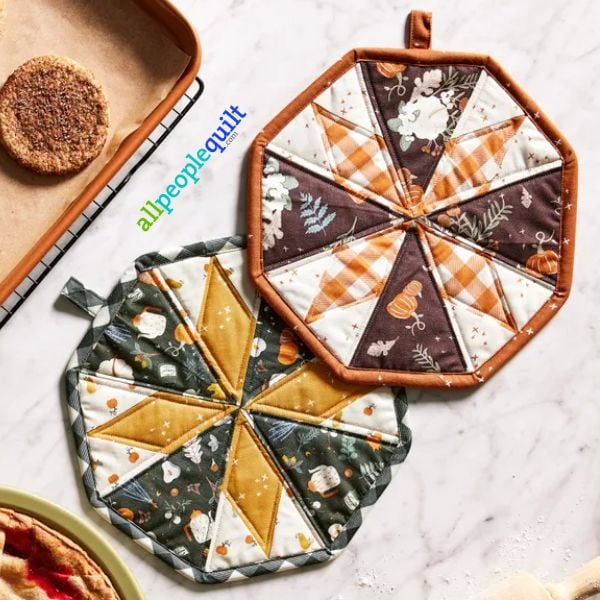 Slice The Pie Pot Holders - free quilt pattern