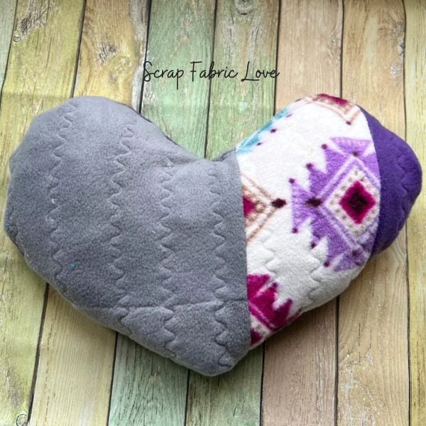 Fleece Heart Cushion - free quilt pattern