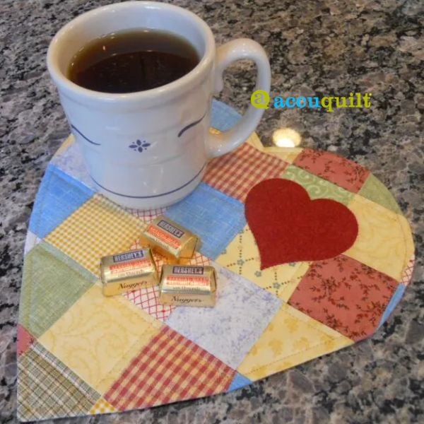GO! Scrappy Heart Mug Rug - free quilt pattern