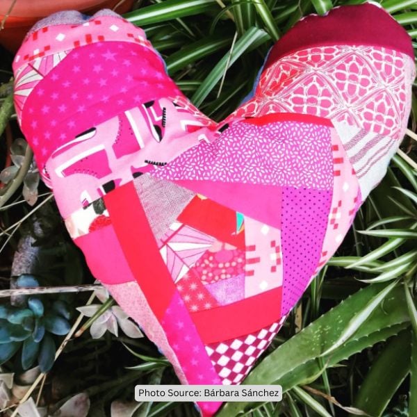 Heart Pillow Case Quilt Idea from Bárbara Sánchez
