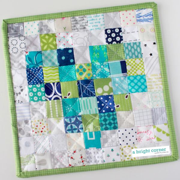 Pixelated Heart Mini - free quilt pattern