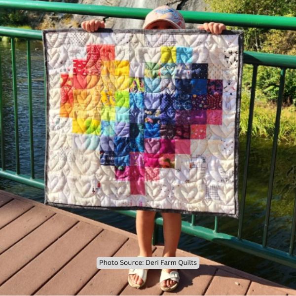 Pixelated Heart Quilt Idea from Deri Farm Quilts