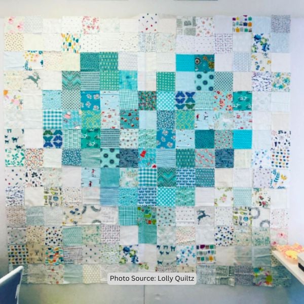 Pixelated Heart Quilt Idea from Lolly Quiltz