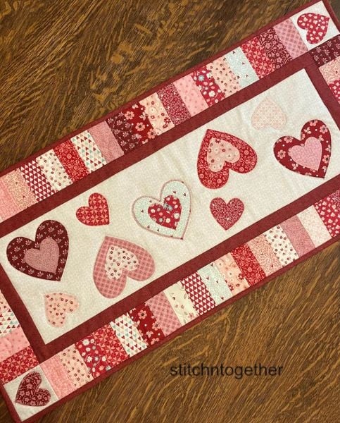 Valentines Day Table Runner Quilt Pattern - etsy