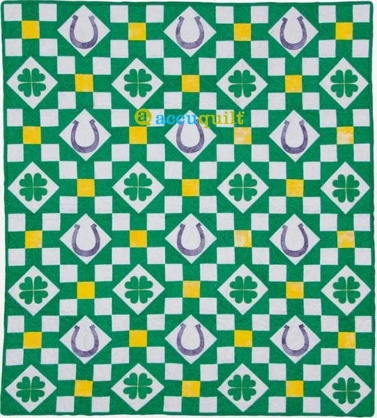 GO! Holding Horseshoes - free quilt pattern