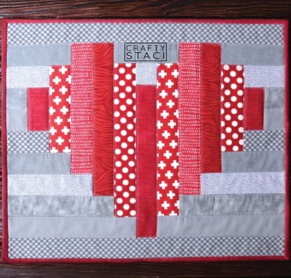 Striped Heart Mini - free quilt pattern
