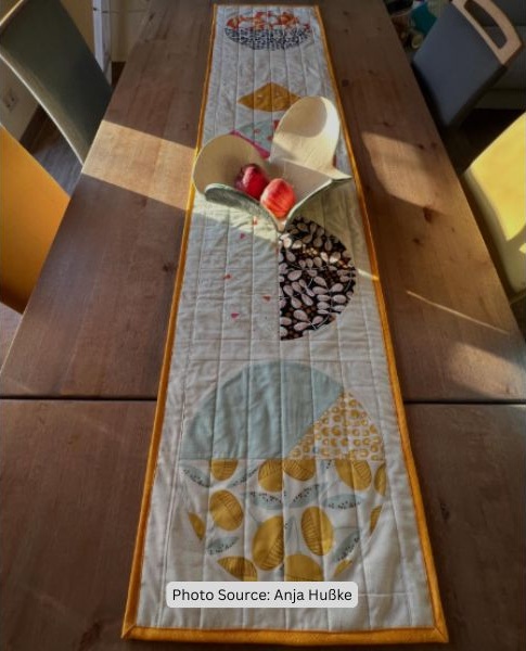 Easter Table Runner Quilt Idea from Anja Hußke