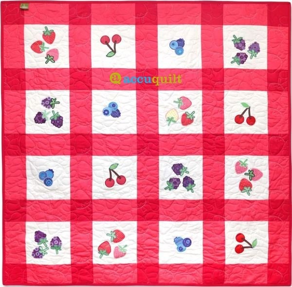 GO! Berry Picnic Blanket - free quilt pattern
