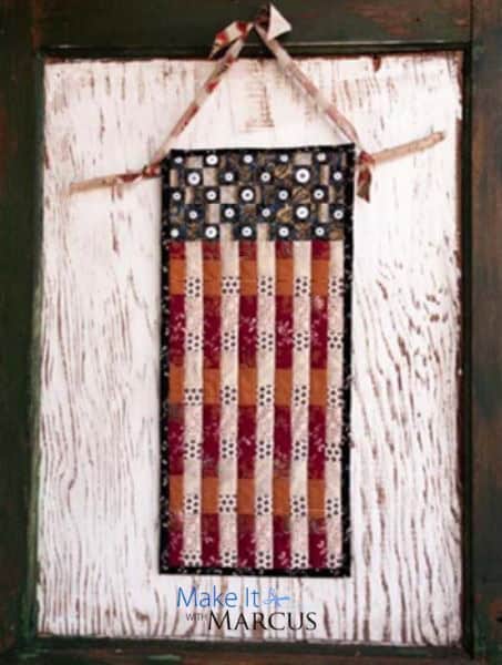 Patriotic Holiday Mini - free quilt pattern