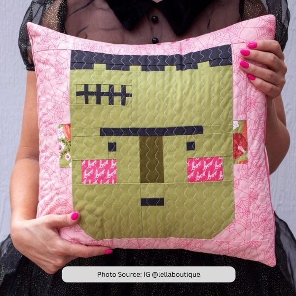 Halloween Quilted Pillow Idea from IG lellaboutique