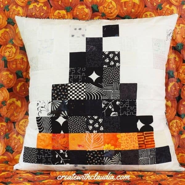 Pixelated Witch’s Hat Pillow Quilt Pattern - free quilt pattern
