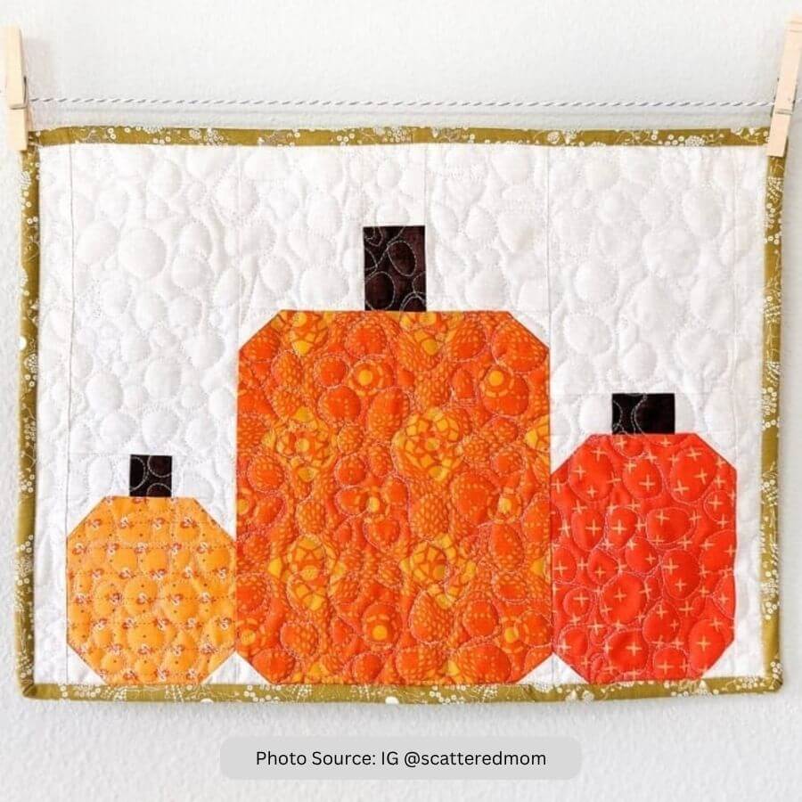 Pumpkin Placemat Quilt Idea from IG scatteredmom