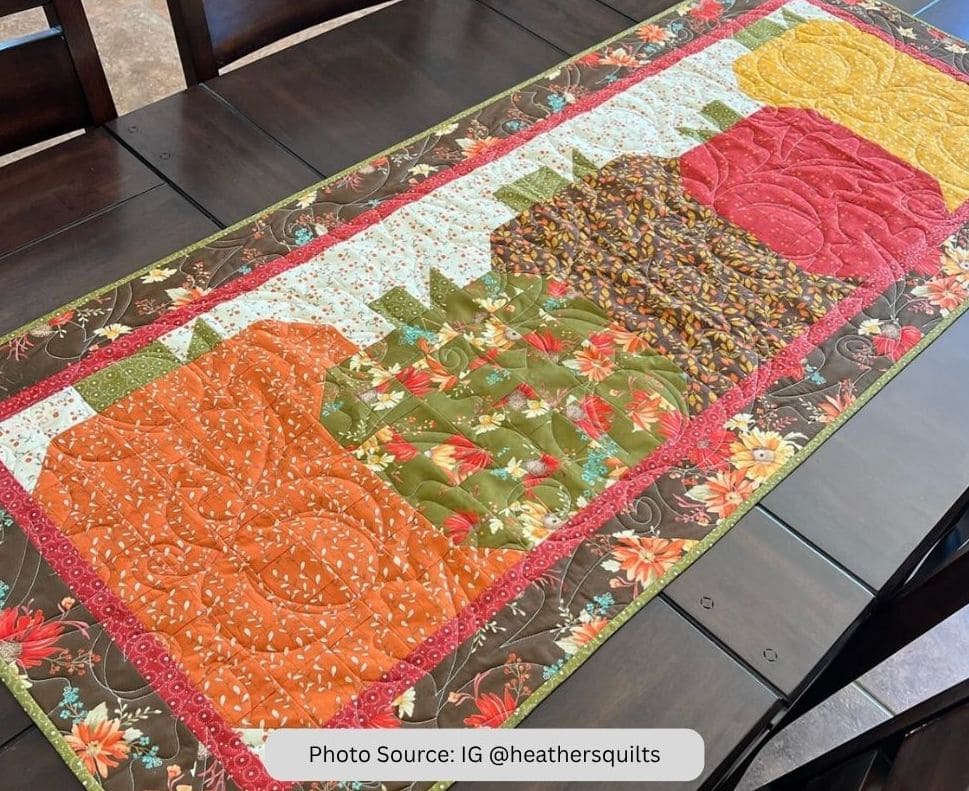 Pumpkin Table Runner Quilt Idea from IG heathersquilts 