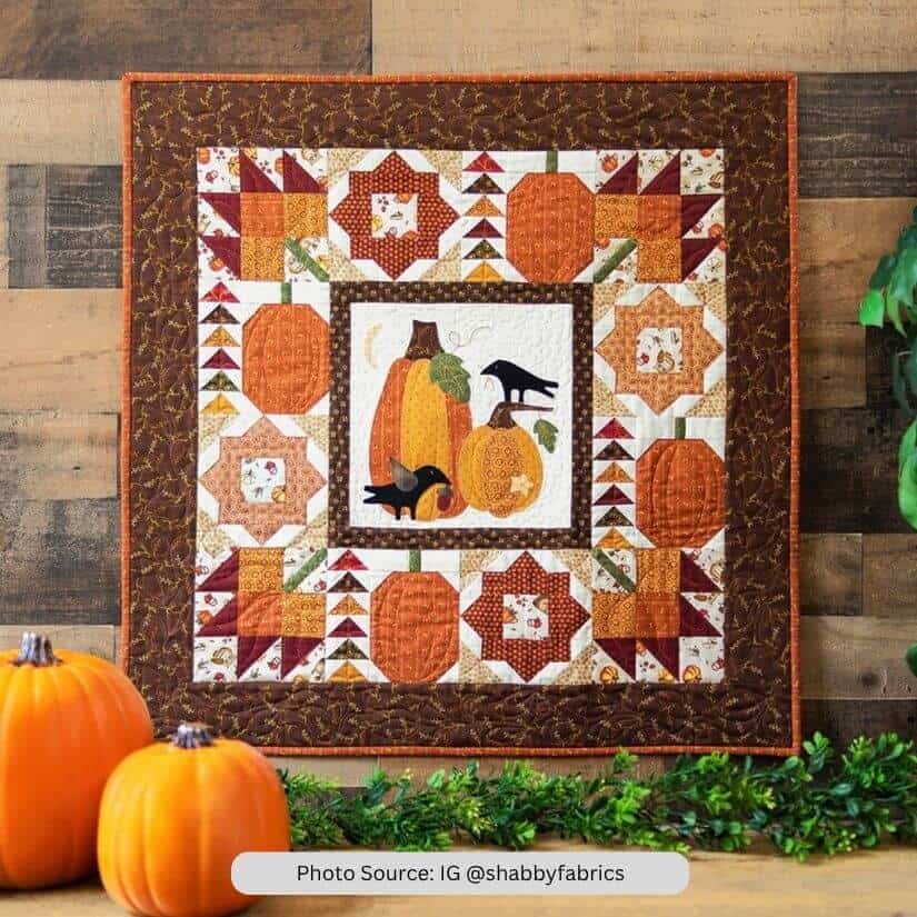 Pumpkin Wall Hanging Quilt Idea from IG shabbyfabrics