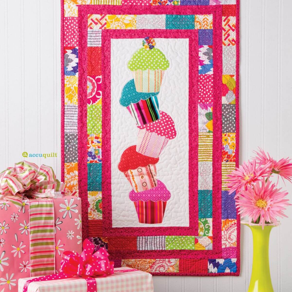 GO Cupcake Tower Wall Hanging Quilt Pattern - free quilt pattern