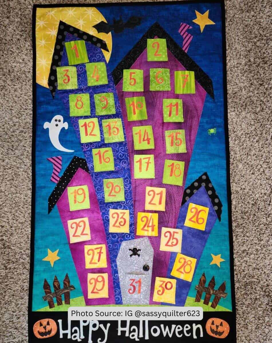 Halloween Wall Hanging Quilt Idea from IG sassyquilter623