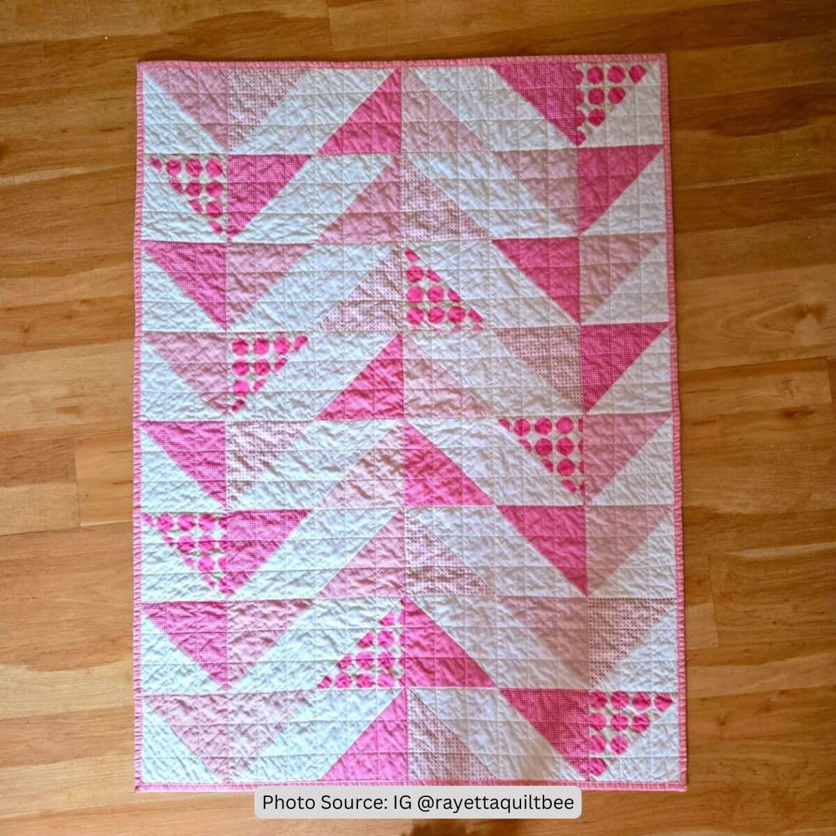 Pink Quilt Idea from IG rayettaquiltbee
